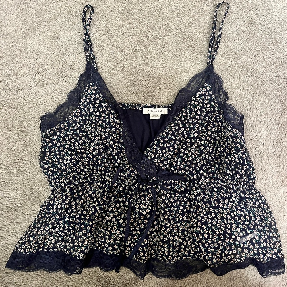 Cute American Eagle Crop! Lace and flowy, great for summer!